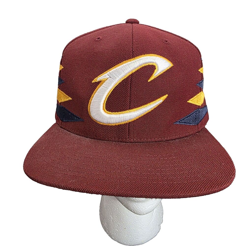 Cleveland Cavaliers Hat Snap Back Red Diamond NBA Basketball Mitchell Ness